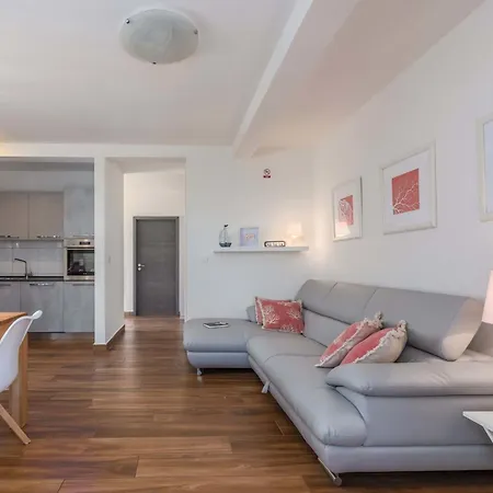 Joy By Interhome *